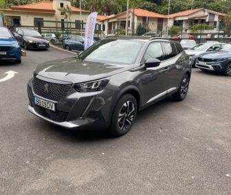 Peugeot 2008 1.5 BlueHDi Allure EAT8