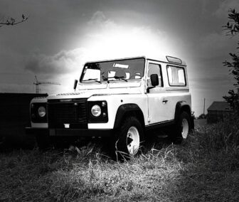 Land Rover Defender 300 TDI CAIXA ABERTA